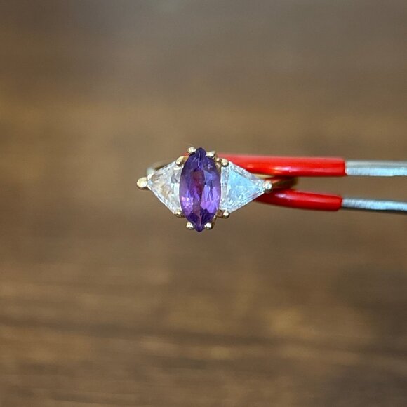 10K Gold Amethsyt/Trillion Cut Cz Ring - Picture 3 of 13